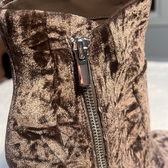 Gianni Bini Sz 10 Brown Crushed Tan Velvet High heel Platform Festival Boots NWT - Picture 14 of 16